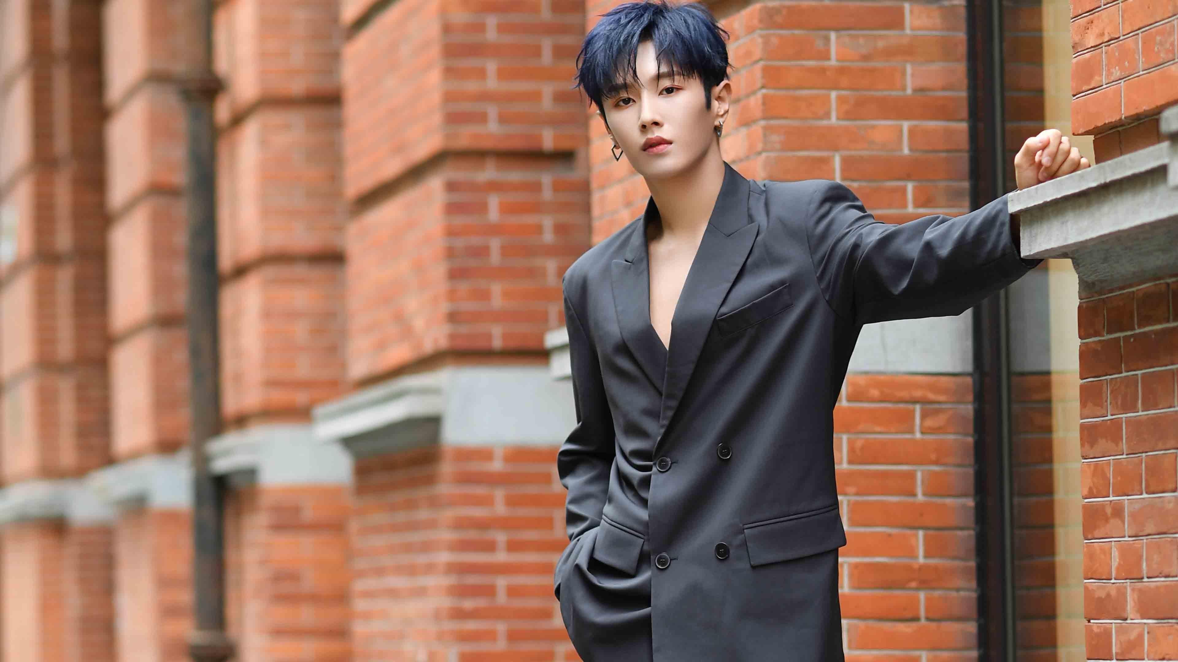 爱游戏中国官方网站平台-明星球员复出带动票房增长，球员复出文案